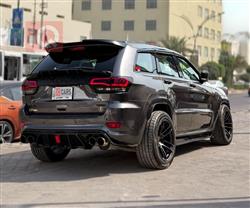 جیپ گراند شیرۆکی